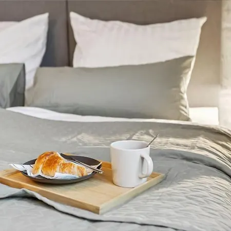 Apartment Dd Homes - Haus Im Grünen - 7 Betten,3 Sz,terrasse,110 Qm Andernach