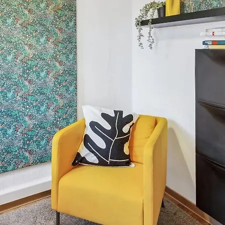 Apartment Dd Homes - Haus Im Gruenen - 7 Betten,3 Sz,terrasse,110 Qm Andernach