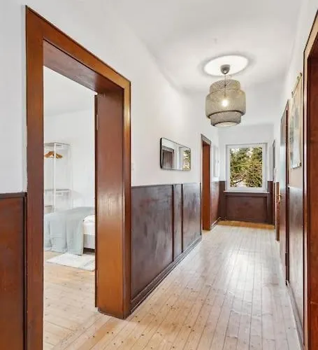 Dd Homes - Haus Im Grünen - 7 Betten,3 Sz,terrasse,110 Qm Apartamento Andernach