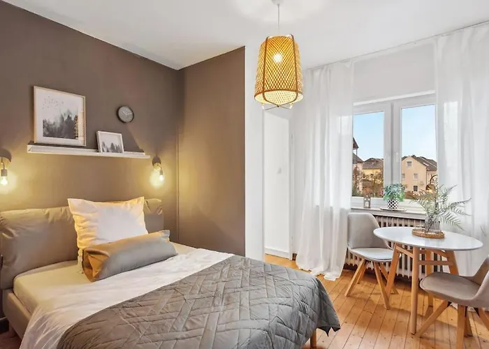 Dd Homes - Haus Im Grünen - 7 Betten,3 Sz,terrasse,110 Qm