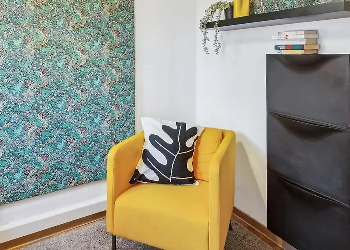 Apartamento Dd Homes - Haus Im Grünen - 7 Betten,3 Sz,terrasse,110 Qm Andernach