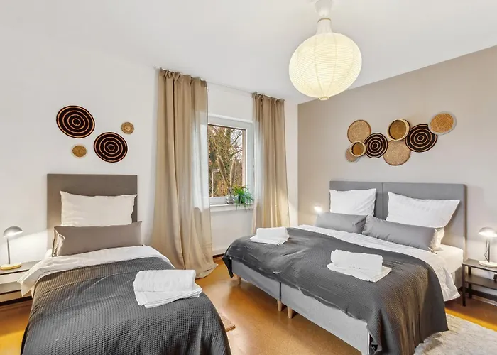 Apartamento Dd Homes - Haus Im Grünen - 7 Betten,3 Sz,terrasse,110 Qm Andernach