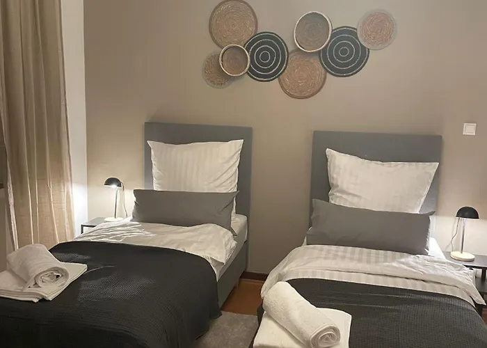 Dd Homes - Haus Im Grünen - 7 Betten,3 Sz,terrasse,110 Qm Andernach